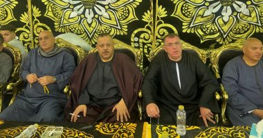 الكفن ينهي خصومة ثأرية بين عائلتين بشبين القناطر.. فيديو جلسة الصلح