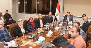 وزير الإسكان يتابع سير العمل بمشروع حدائق "تلال الفسطاط"