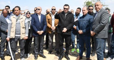 وزير الإسكان ومحافظ القاهرة يتفقدان مشروع حدائق "تلال الفسطاط" بمصر القديمة