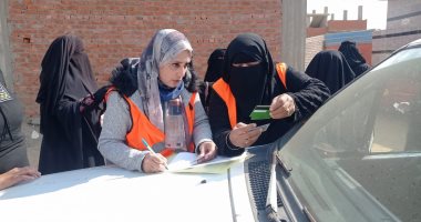 حملة "طرق الأبواب" تواصل تقديم الدعم للأسر الأولى بالرعاية فى الإسماعيلية