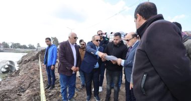 محافظ كفر الشيخ يتابع أعمال ربط طريق دسوق المزدوج الجديد بالطريق القديم