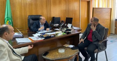 سكرتير عام الإسماعيلية يجتمع برؤساء المراكز والأحياء ونوابهم
