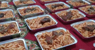 رمضان حاجة تانية.. مطبخ الخير بقرية دمليج فى المنوفية يواصل مبادرة "إفطار صائم" للعام الـ9 على التوالى.. يقدم 150 وجبة لإفطار الصائمين بالقرية والعزب المجاورة..وأحد المشاركين: تلقينا تبرعات لمساعدة غير القادرين