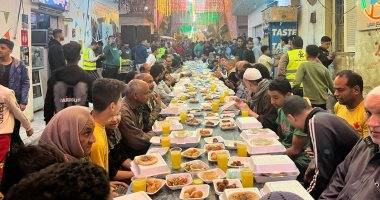 هنا الطيبة والكرم.. أكبر إفطار جماعي في قنا بـ5000 وجبة.. فيديو