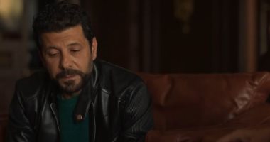 مسلسل ظلم المصطبة الحلقة 8.. أسامة يبشر حسن بعودة صبحى من السفر