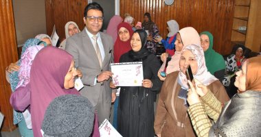 صحة سوهاج تنظم حفلا لتكريم الأمهات المثاليات بالقطاع الصحى