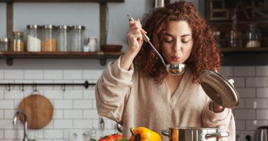 5 أبراج تستمتع بإعداد الطعام في العزومات.. برج السرطان والثور أبرزها