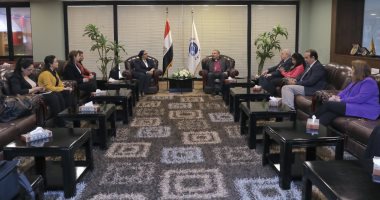 رئيس الطائفة الإنجيلية يستقبل رئيسة المجلس القومي للمرأة