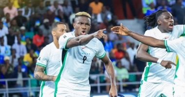 اوسيمين مهاجم نيجيريا يغيب عن ودية مصر