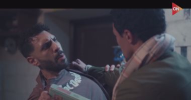 قهوة المحطة الحلقة 11.. مؤمن يهدد ريشة بالقتل بعد معرفته حقيقة الرجل المسن