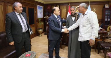 محافظ كفرالشيخ يستجيب لـ466 مزارعا لإنهاء أزمة صرف الأسمدة الزراعية لـ3297 فدانا