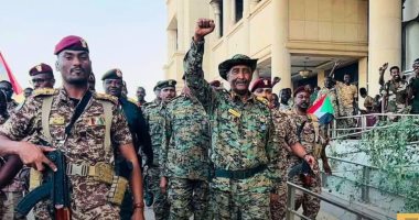 الخرطوم حرة.. القائد العام للجيش السودانى يصل القصر الرئاسى بعد السيطرة عليه.. البرهان: انتهى الأمر.. قوات الجيش تسيطر على مطار العاصمة وجسرى المنشية وسُوبا وسط انهيار وتراجع لقوات الدعم السريع.. فيديو وصور