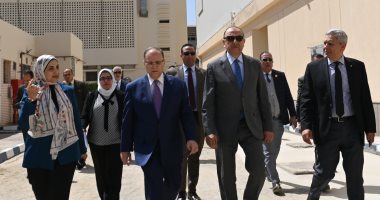 وزير قطاع الأعمال ورئيس هيئة الدواء يتفقدان تطوير شركات العربية وممفيس والنيل