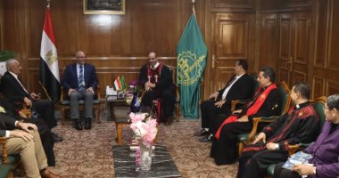 محافظ القليوبية يستقبل راعى الكنيسة الإنجيلية بشبرا الخيمة