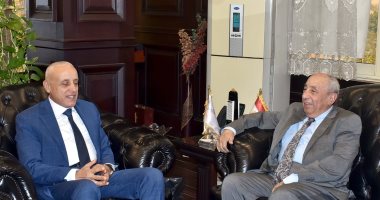 محافظ الأقصر ونقيب المهندسين يبحثان الارتقاء بالخدمات لأهالى المحافظة