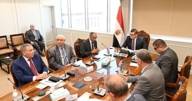 وزير الإسكان يتابع الموقف التنفيذى لمشروعات المبادرة الرئاسية "حياة كريمة"