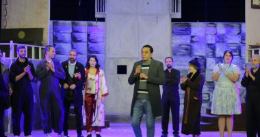 حضور فنى ونقدى فى العرض المسرحى صديق العمر على مسرح السامر