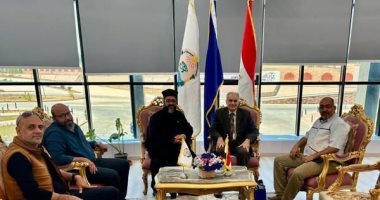 الكنيسة الكاثوليكية تهنئ رئيس جامعة أسوان بعيد الفطر المبارك