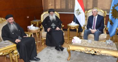 محافظ الغربية يستقبل الأنبا بولا للتهنئة بعيد الفطر المبارك