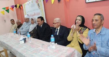الاحتفال بالطلاب الأيتام 