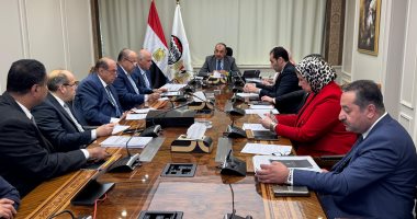 وزير قطاع الأعمال العام يعقد اجتماعا لمتابعة استغلال "قصر القطن" بالإسكندرية