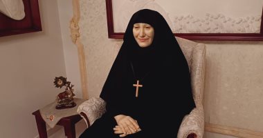 كأنها لا زلت  على قيد الحياة.. أول تمثال للأم إيرينى رئيس دير الراهبات