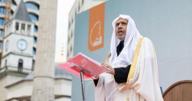 الأمين العام لرابطة العالم الإسلامي يُلقي خطبةَ عيد الفطر في أكبر جوامع ألبانيا ومنطقة البلقان خطبةَ عيد الفطر في أكبر جوامع ألبانيا ومنطقة البلقان
