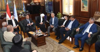 محافظ الإسكندرية يستقبل المهنئين بعيد الفطر المبارك بديوان عام المحافظة