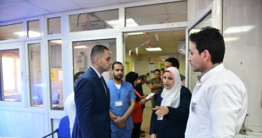 نائب وزير الصحة يوجه بتحسين مستوى النظافة بمستشفى العجمى التخصصى بعد تفقدها نائب وزير الصحة خلال جولته التفقدية