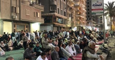 توافد المئات على المساجد والساحات بالغربية لأداء صلاة عيد الفطر.. فيديو وصور