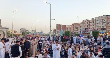 تكبيرات العيد من المسجد الكبير بمدينة بنى سويف الجديدة.. فيديو وصور
