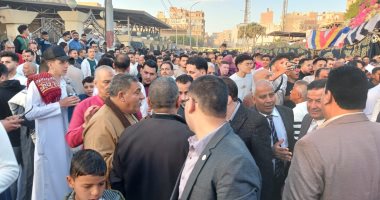العيد فرحة.. آلاف المصلين يؤدون صلاة العيد بمسجد الكويتية فى الشرقية