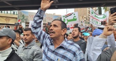 وقفة تضامنية حاشدة فى أسيوط لدعم غزة وتأييد قرارات الرئيس السيسى..فيديو