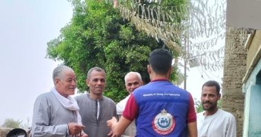 صحة سوهاج: انتشار فرق التوعية والتثقيف الصحى بالميادين والمتنزهات