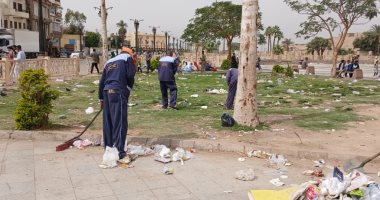 رفع طن قمامة بساحة سيدى أبو الحجاج الأقصرى فى ثانى أيام عيد الفطر.. صور