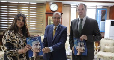 محافظ المنيا يستقبل السفير البلجيكي وزوجته لبحث سبل التعاون 