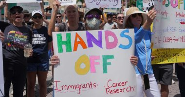 مظاهرات حاشدة فى واشنطن ضد سياسات الرئيس الأمريكى دونالد ترامب.. صور 