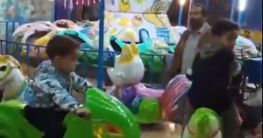 إقبال أهالى البحيرة على الملاهى الشعبية بعد إجازة عيد الفطر.. فيديو