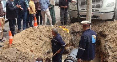 محافظ القليوبية يُتابع أعمال إصلاح خط مياه بشارع فريد ندا بمدينة بنها