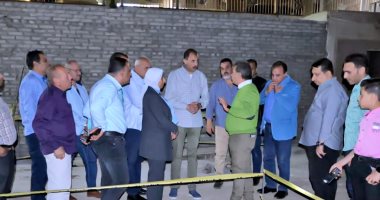 محافظ سوهاج يتفقد تطوير المرسى السياحى ويوجه باستغلال المحلات أسفل الكورنيش جانب من الجولة