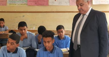 جولات تفقدية لوكيل تعليم الأقصر لمتابعة انضباط المدارس بعد إجازة العيد.. صور