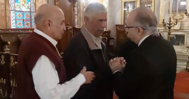 توافد المعزين لحضور جناز ميشيل أُحد بالكاتدرائية اليونانية.. فيديو وصور