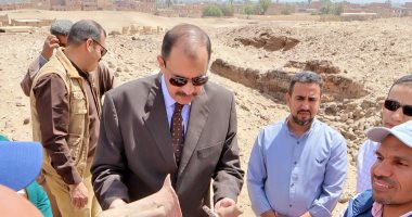 محافظ سوهاج يزور المناطق الأثرية ويوجه بحماية المقتنيات الأثرية