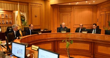 جامعتا حلوان وديموكريتوس اليونانية توقعان مذكرة تفاهم لتعزيز التعاون البحثى