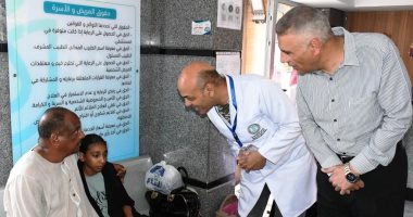 محافظ أسوان يطمئن على تقديم الخدمات الطبية بمستشفى المسلة