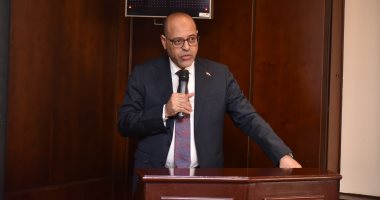 وزير العمل: الرئيس السيسي يوجه بتنمية مهارات الشباب تماشيُا مع تحديات السوق محمد جبران وزير العمل