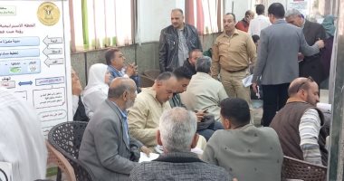 محافظ الدقهلية من المركز التكنولوجى: أنا قاعد وسط المواطنين ليحصلوا على حقهم