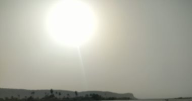 أجواء غائمة ورياح متوسطة وعاصفة ترابية تقترب من سوهاج.. مباشر