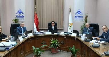 رئيس جامعة بنها يترأس لجنة اختيار عميد كلية الهندسة بشبرا 