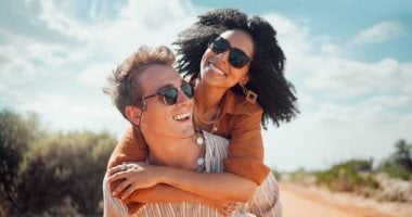 توافقات الأبراج.. من هو الرجل المناسب لامرأة برج الحمل؟